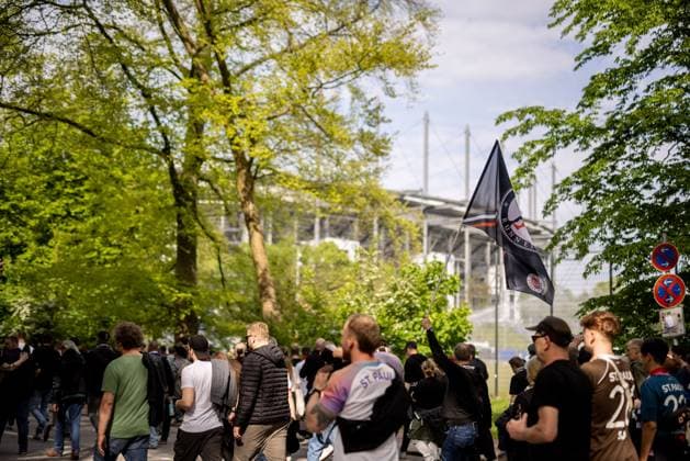 Hamburg, 3 May 2024 Football, 2 Bundesliga 2023 24, Hamburger SV FC St Pauli Fans of FC St Pauli march into Hamburgs Volksparkstadion DFL REGULATIONS PROHIBIT ANY USE OF PHOTOGRAPHS AS IMAGE SEQUENCES AND OR QUASI VIDEO