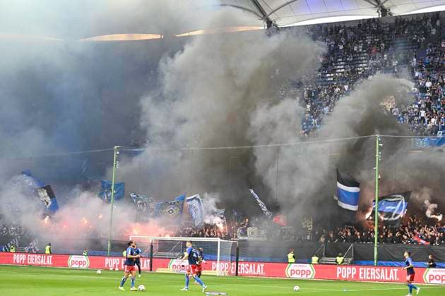 GER 2 FBL,, Hamburger SV vs FC St Pauli 03 05 2024, Volksparkstadion, Hamburg, GER 2 FBL, Hamburger SV vs FC St Pauli in the picture feature the fans of HSV send pyrotechnics before the game nordphotoxGmbH xWitke nph00002
