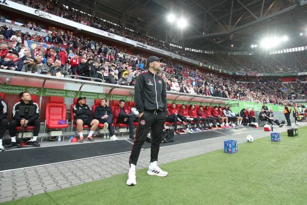 03 05 2024 Soccer Season 2023 2024 2 Soccer Bundesliga 32 Matchday Fortuna Düsseldorf 95 F95 1 FC Nürnberg FCN Club Sportfoto Zink DaMa xdaxmax DFL regulations prohibit any use of photographs as image sequences and or quasi video only for editorial use Cristian Fiel Trainer 1 FC Nürnberg FCN pensive before the start of the match