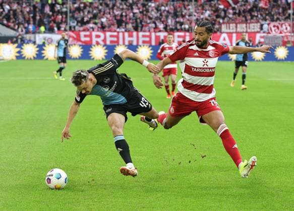 03 05 2024 Soccer Season 2023 2024 2 Soccer Bundesliga 32 Matchday Fortuna Düsseldorf 95 F95 1 FC Nürnberg FCN Club Sportfoto Zink DaMa xdaxmax DFL regulations prohibit any use of photographs as image sequences and or quasi video only for editorial use Jannik Hofmann 43, 1 FC Nürnberg FCN Emmanuel Iyoha 19, Fortuna Düsseldorf F95