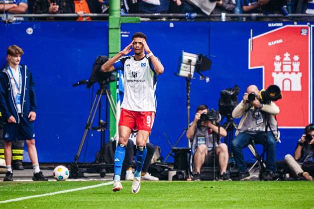 Goal celebrations, goal for 1 0 Robert Glatzel Hamburger SV, 09 , disallowed for foul, VAR decision, video referee, video evidence GER, Hamburger SV vs FC St Pauli, Football, 2 Bundesliga, Matchday 32, Season 2023 2024, 03 05 2024 DFL REGULATIONS PROHIBIT ANY USE OF PHOTOGRAPHS AS IMAGE SEQUENCES AND OR QUASI VIDEO GER, Hamburger SV vs FC St Pauli, Football, 2 Bundesliga, Matchday 32, Season 2023 2024, 03 05 2024 Hamburg Copyright: xEibner-Pressefoto MarcelxvonxFehrnx EP_MFN