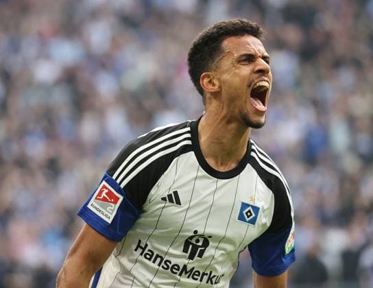 Robert Glatzel HSV , no goal Football, Men, Season 2023 2024, 2 BL, Volksparkstadion, Hamburger SV vs FC St Pauli, City derby DFL REGULATIONS PROHIBIT ANY USE OF PHOTOGRAPHS AS IMAGE SEQUENCES AND OR QUASI VIDEO