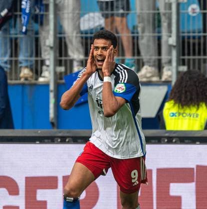 Soccer, Men, Season 2023 2024, 2 Bundesliga 32 Matchday , Hamburger SV FC St Pauli, Robert Glatzel HSV after his disallowed goal, 03 05 2024, Copyright: xSebastianxRäppold MatthiasxKochx