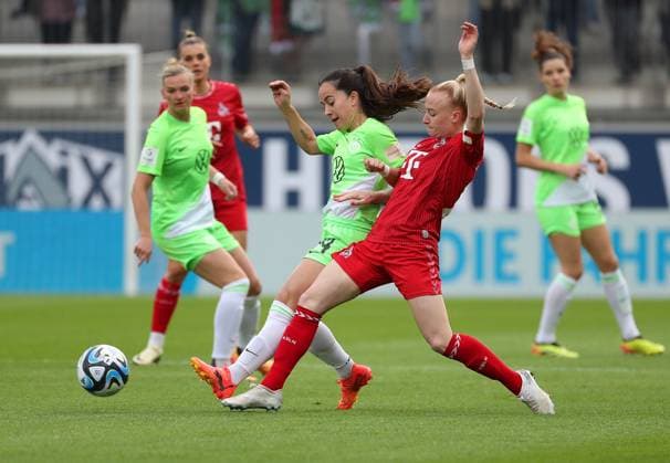 VfL vs Cologne, BL Women Wolfsburg, 03 05 2024, FOOTBALL VfL Wolfsburg vs 1 FC Cologne, Google Pixel Women Bundesliga, Season 2023 24 Nuria Rabano VfL Wolfsburg , Anna Gerhardt Köln Wolfsburg