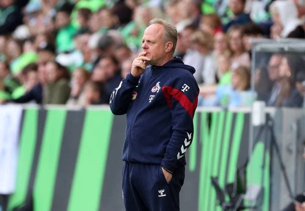 VfL vs Cologne, BL Women Wolfsburg, 03 05 2024, FOOTBALL VfL Wolfsburg vs 1 FC Cologne, Google Pixel Women Bundesliga, Season 2023 24 Head Coach Coach Daniel Weber Cologne Wolfsburg