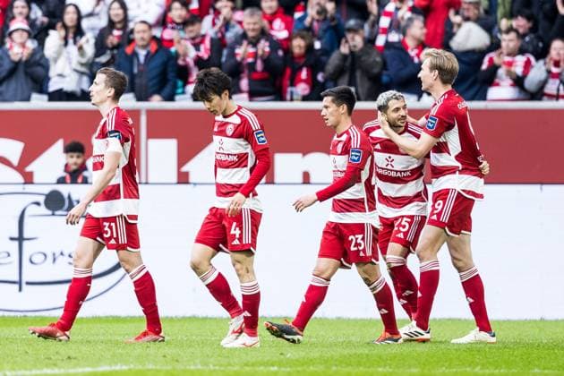 2 Soccer Bundesliga Fortuna Düsseldorf 1895 1 FC Nuremberg 03 05 2024 Cheering for 1 0 by Vincent Vermeij Fortuna Düsseldorf, 9 Matthias Zimmermann Fortuna Düsseldorf, 25 2 Soccer Bundesliga Fortuna Düsseldorf 1895 1 FC Nuremberg, Düsseldorf, Merkur Spiel Arena DFL REGULATIONS PROHIBIT ANY USE OF PHOTOGRAPHS AS IMAGE SEQUENCES AND OR QUASI VIDEO Copyright: xBEAUTIFULxSPORTS Wunderlx