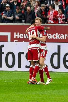 Soccer 2 Bundesliga, Season 2023 2024, Matchday 32, Fortuna Duesseldorf 1 FC Nuernberg on 03 05 2024 at the Merkur Spiel Arena in Duesseldorf Jamil Siebert Fortuna Duesseldorf, 20 hugs the goal scorer for the 1 0 Vincent Vermeij Fortuna Duesseldorf, 09 Important note In accordance with the regulations of the DFL German Football League and the DFB German Football Association, it is prohibited to utilize or have utilized photographs taken in the stadium and or of the match in the form of sequential images and or video-like photo series Foto Kirchner Media TH Copyright: xKirchner-Media THx