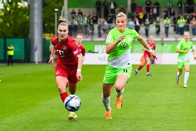 Soccer I Women I Season 2023 2024 I Bundesliga I 20 Matchday I VfL Wolfsburg 1 FC Köln I 03 05 2024 Duel Alena Bienz 11, 1 FC Köln and Alexandra Popp 11, VfL Wolfsburg Wolfsburg AOK Stadion Niedersachsen Germany Copyright: xLobeca InesxHähnelx