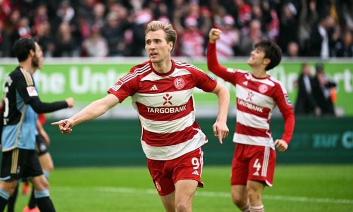 Soccer, 2 Bundesliga, Germany, Men, Season 2023 2024, 32 Matchday, Merkur Spiel Arena Düsseldorf, Fortuna Düsseldorf 1 FC Nuremberg Cheers Vincent Vermeij F95 after his goal to 1 0 Cheers, Joy, Action DFB DFL REGULATIONS PROHIBIT ANY USE OF PHOTOGRAPHS AS IMAGE SEQUENCES AND OR QUASI VIDEO
