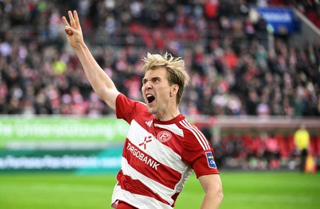 Soccer, 2 Bundesliga, Germany, Men, Season 2023 2024, 32 Matchday, Merkur Spiel Arena Düsseldorf, Fortuna Düsseldorf 1 FC Nuremberg Cheers Vincent Vermeij F95 after his goal to 1 0 Cheers, Joy, Action DFB DFL REGULATIONS PROHIBIT ANY USE OF PHOTOGRAPHS AS IMAGE SEQUENCES AND OR QUASI VIDEO
