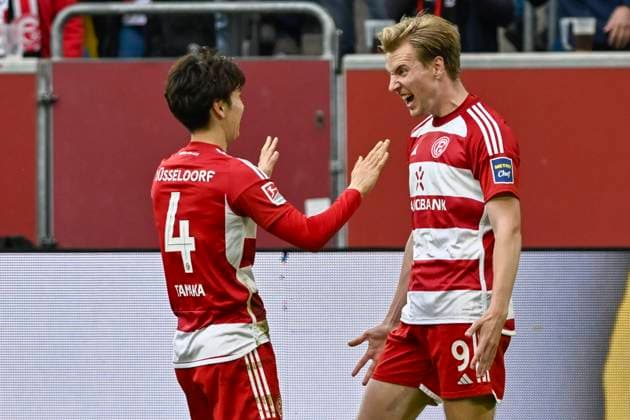 Vincent Vermeij 9, Fortuna Duesseldorf cheers after the goal to 2 0 with Ao Tanaka 4, Fortuna Duesseldorf 03 05 2024 Soccer Fortuna Duesseldorf vs 1 FC Nuernberg , Merkur Spiel Arena, Duesseldorf, DFB DFL REGULATIONS PROHIBIT ANY USE OF PHOTOGRAPHS AS IMAGE SEQUENCES AND OR QUASI VIDEO NRW Germany Copyright: xpepphotox xHorstxMauelshagenx pep00321, pep_20240503_hm