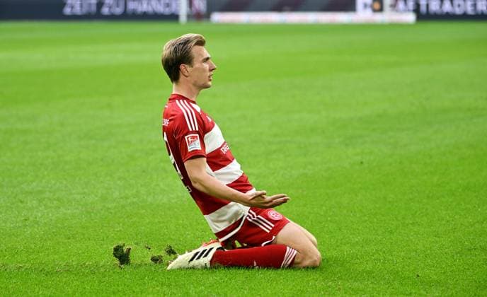 Soccer, 2 Bundesliga, Germany, Men, Season 2023 2024, 32 Matchday, Merkur Spiel Arena Düsseldorf, Fortuna Düsseldorf 1 FC Nuremberg Cheers Vincent Vermeij F95 after his goal for 2 0 Cheers, Joy, Action DFB DFL REGULATIONS PROHIBIT ANY USE OF PHOTOGRAPHS AS IMAGE SEQUENCES AND OR QUASI VIDEO