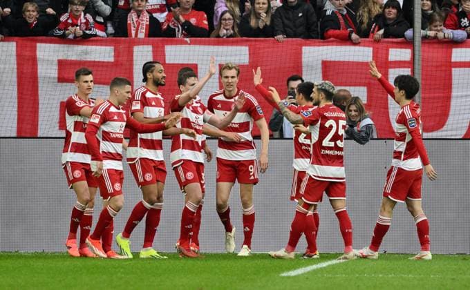 Jubel 1 0 Vincent Vermeij Fortuna Duesseldorf , mi , is celebrated 03 05 2024, Soccer 2 Bundesliga, 32 Matchday, Season 2023 2024 Fortuna Duesseldorf 1 FC Nuremberg Duesseldorf North Rhine Westphalia Germany Team2