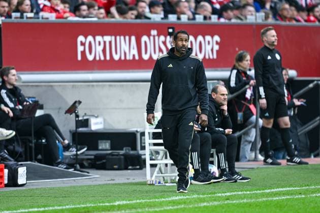 03 05 2024, Soccer, 2 Bundesliga, 32 Matchday Season 2023 2024, Fortuna Düsseldorf 1 FC Nuremberg, Coach Daniel Thioune Fortuna Düsseldorf looks up xRHR PHOTO TKx Copyright: RHR-FOTOx RHR-FOTO TK