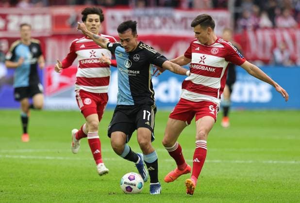 03 05 2024 Soccer Season 2023 2024 2 Soccer Bundesliga 32 Matchday Fortuna Düsseldorf 95 F95 1 FC Nuremberg FCN Club Sportfoto Zink DaMa xdaxmax DFL regulations prohibit any use of photographs as image sequences and or quasi video only for editorial use Ao Tanaka 4, Fortuna Düsseldorf F95 Jens Castrop 17, 1 FC Nuremberg FCN Yannik Engelhardt 6, Fortuna Düsseldorf F95
