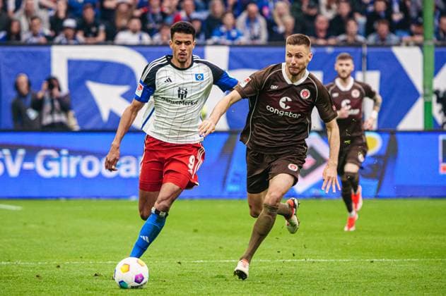Robert Glatzel Hamburger SV, 09 , Karol Mets FC St Pauli, 03 GER, Hamburger SV vs FC St Pauli, Football, 2 Bundesliga, Matchday 32, Season 2023 2024, 03 05 2024 DFL REGULATIONS PROHIBIT ANY USE OF PHOTOGRAPHS AS IMAGE SEQUENCES AND OR QUASI VIDEO GER, Hamburger SV vs FC St Pauli, Football, 2 Bundesliga, Matchday 32, Season 2023 2024, 03 05 2024 Hamburg Copyright: xEibner-Pressefoto MarcelxvonxFehrnx EP_MFN