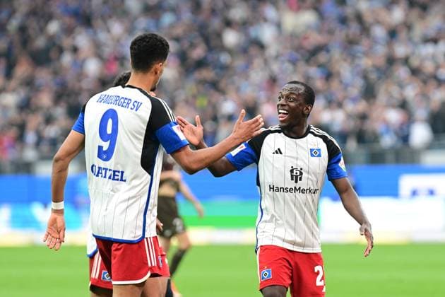 Soccer I Men I 2023 2024 I 2 Bundesliga I 32 Matchday I Hamburger SV FC St Pauli I 3 5 2024 Cheers, excitement, enthusiasm, euphoria, joy, happiness, exhilaration at Jean Luc Dompe 27, Hamburger SV Hamburg Volksparkstadion Hamburg Germany Copyright: xLobeca AndreasxHannigx