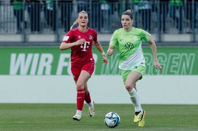Wolfsburg, Germany 03 May 2024 1 BL Women 2023 2024 VfL Wolfsburg vs 1 FC Köln In the picture from left in duel Selina Cerci Koeln and Dominique Jansen Wolfsburg DFB regulations prohibit any use of photographs as image sequences and or quasi video AOK Stadion Niedersachsen Copyright: xFotostandx xNiewelerx