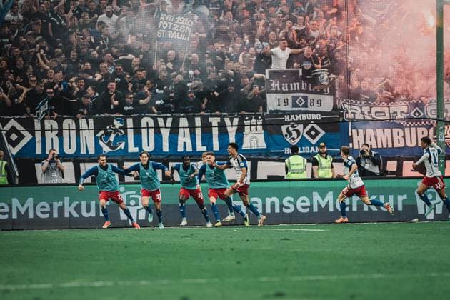Soccer Men Season 2023 2024 2 Soccer Bundesliga 32 Matchday Hamburger SV vs FC St Pauli 03 05 2024 Robert Glatzel 9, HSV scores a goal and cheers Hamburg Volksparkstadion Hamburg Germany