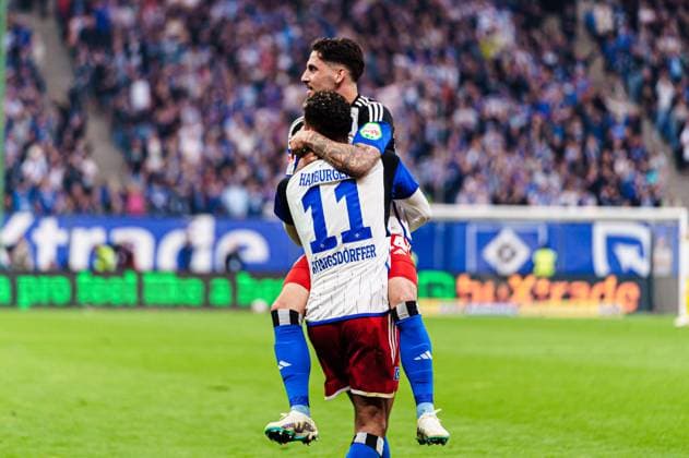 Goal celebration Ransford Yeboah Koenigsdoerffer Hamburger SV, 11 and Ludovit Reis Hamburger SV, 14 after goal to 1 0 Ransford Yeboah Koenigsdoerffer Hamburger SV, 11 , disallowed for foul, VAR decision, video referee, video evidence GER, Hamburger SV vs FC St Pauli, Football, 2 Bundesliga, Matchday 32, Season 2023 2024, 03 05 2024 DFL REGULATIONS PROHIBIT ANY USE OF PHOTOGRAPHS AS IMAGE SEQUENCES AND OR QUASI VIDEO GER, Hamburger SV vs FC St Pauli, Football, 2 Bundesliga, Matchday 32, Season 2023 2024, 03 05 2024 Hamburg Copyright: xEibner-Pressefoto MarcelxvonxFehrnx EP_MFN