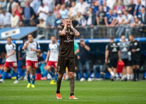 Soccer, Men, Season 2023 2024, 2 Bundesliga 32 Matchday , Hamburger SV FC St Pauli, Jackson Irvine FC St Pauli , 03 05 2024, Copyright: xSebastianxRäppold MatthiasxKochx