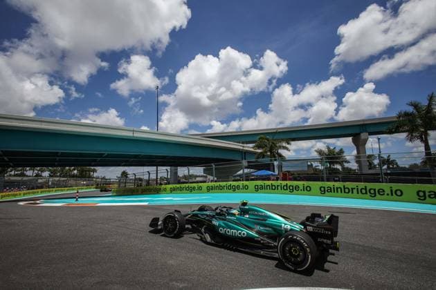 14 ALONSO Fernando (spa), Aston Martin F1 Team AMR24, action during the Formula 1 Crypto.com Miami Grand Prix 2024, 6th round of the 2024 Formula One World Championship, WM, Weltmeisterschaft from May 3 to 5, 2024 on the Miami International Autodrome, in Miami, United States of America - F1 - MIAMI GRAND PRIX 2024 DPPI Panoramic  240503_R06_MIAMI_DP_XB3_6529