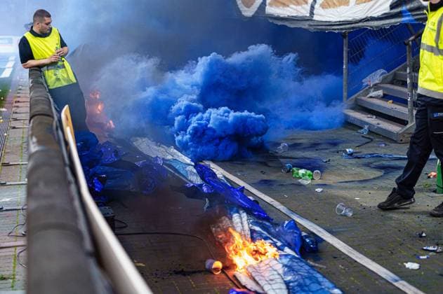 Pyrotechnics Begalo Fans Ultras Hamburger SV GER, Hamburger SV vs FC St Pauli, Football, 2 Bundesliga, Matchday 32, Season 2023 2024, 03 05 2024 DFL REGULATIONS PROHIBIT ANY USE OF PHOTOGRAPHS AS IMAGE SEQUENCES AND OR QUASI VIDEO GER, Hamburger SV vs FC St Pauli, Football, 2 Bundesliga, Matchday 32, Season 2023 2024, 03 05 2024 Hamburg Copyright: xEibner-Pressefoto MarcelxvonxFehrnx EP_MFN