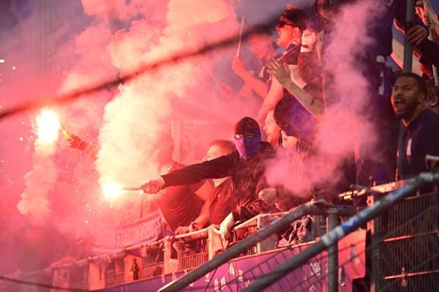 Soccer I Men I 2023 2024 I 2 Bundesliga I 32 Matchday I Hamburger SV FC St Pauli I 3 5 2024 Pyro How the HSV fans celebrate Hamburg Volksparkstadion Hamburg Germany Copyright: xLobeca AndreasxHannigx