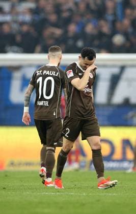 03 05 2024, Soccer 2 Bundesliga 2023 2024, Matchday 32, Hamburger SV FC St Pauli , at Volksparkstadion Hamburg Manolis Saliakas FC St Pauli leaves the pitch disappointed after yellow red card DFL and DFB regulations prohibit any use of photographs as image sequences and or quasi video
