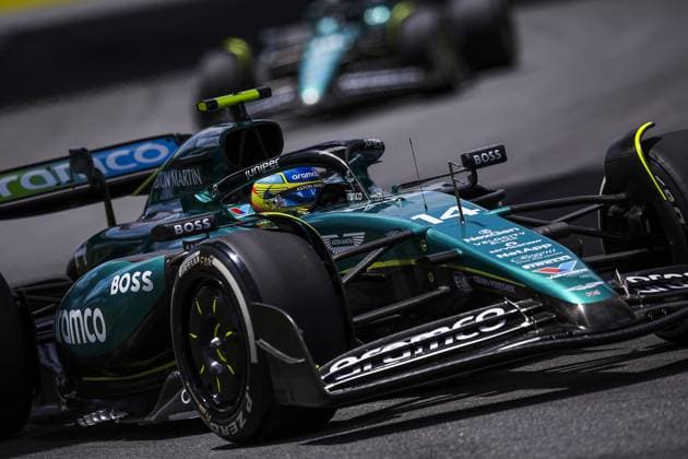 14 ALONSO Fernando (spa), Aston Martin F1 Team AMR24, action during the Formula 1 Crypto.com Miami Grand Prix 2024, 6th round of the 2024 Formula One World Championship, WM, Weltmeisterschaft from May 3 to 5, 2024 on the Miami International Autodrome, in Miami, United States of America - F1 - MIAMI GRAND PRIX 2024 DPPI Panoramic  240503_R06_MIAMI_DP_EA022520