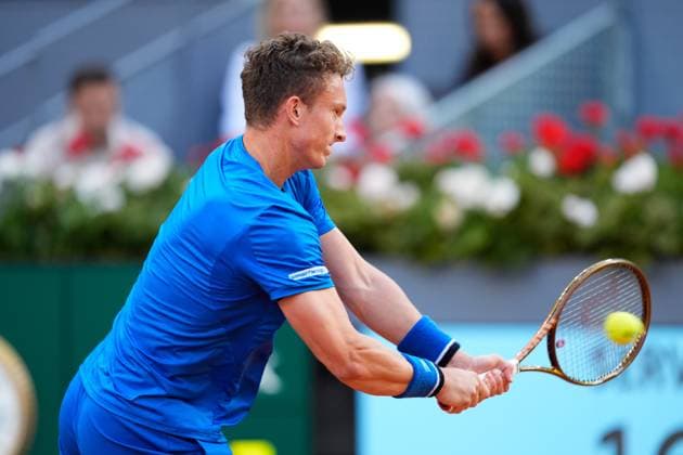 May 3, 2024, Madrid, Madrid, SPAIN: Jiri Lehecka of Czech Republic in action against Flix Auger Aliassime of Canada during the Mutua Madrid Open 2024, ATP, Tennis Herren Masters 1000 and WTA, Tennis Damen 1000, tournament celebrated at Caja Magica on Mayo 03, 2024 in Madrid, Spain. Madrid SPAIN - ZUMAa181 20240503_zaa_a181_139 Copyright: xOscarxJ.xBarrosox