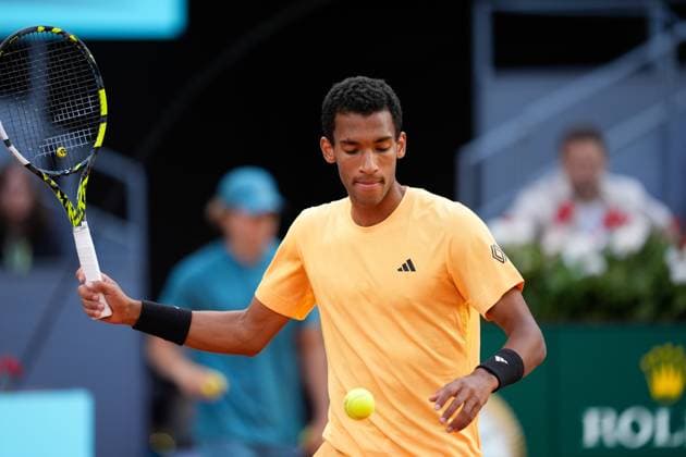 May 3, 2024, Madrid, Madrid, SPAIN: Flix Auger Aliassime of Canada in action against Jiri Lehecka of Czech Republic during the Mutua Madrid Open 2024, ATP, Tennis Herren Masters 1000 and WTA, Tennis Damen 1000, tournament celebrated at Caja Magica on Mayo 03, 2024 in Madrid, Spain. Madrid SPAIN - ZUMAa181 20240503_zaa_a181_144 Copyright: xOscarxJ.xBarrosox