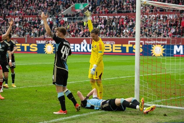 Florian HUEBNER Hübner, N is injured on the ground, Soccer 2 Bundesliga, Matchday 32, Fortuna Duesseldorf D 1 FC Nuernberg N 3 1 on 03 05 2024 at Merkur Spiel Arena Duesseldorf Germany Â