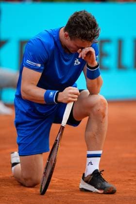 May 3, 2024, Madrid, Madrid, SPAIN: Jiri Lehecka of Czech Republic gets injured and withdraws from his match against Flix Auger Aliassime of Canada during the Mutua Madrid Open 2024, ATP, Tennis Herren Masters 1000 and WTA, Tennis Damen 1000, tournament celebrated at Caja Magica on Mayo 03, 2024 in Madrid, Spain. Madrid SPAIN - ZUMAa181 20240503_zaa_a181_152 Copyright: xOscarxJ.xBarrosox