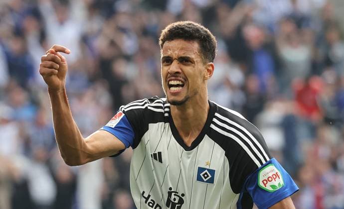 Goal celebration Robert Glatzel HSV Fussball, Herren, Saison 2023 2024, 2 BL, Volksparkstadion, Hamburger SV vs FC St Pauli, Stadtderby, 1 0, Derbysieger HSV DFL REGULATIONS PROHIBIT ANY USE OF PHOTOGRAPHS AS IMAGE SEQUENCES AND OR QUASI VIDEO