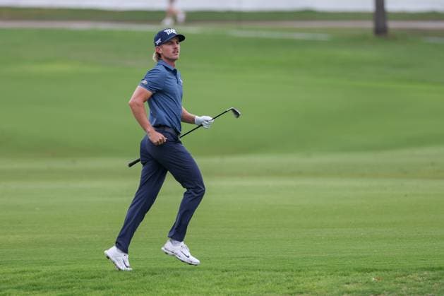 MCKINNEY, TX - MAY 03: Jake Knapp (USA) runs up the 18th fairway to get a look at his ball as it lands on the 18th green during the second round of the PGA, Golf Herren CJ CUP Byron Nelson on May 3, 2024, at TPC Craig Ranch in McKinney, TX. (Photo by David Buono Icon Sportswire) GOLF: MAY 03 PGA CJ CUP Byron Nelson EDITORIAL USE ONLY Icon240503075