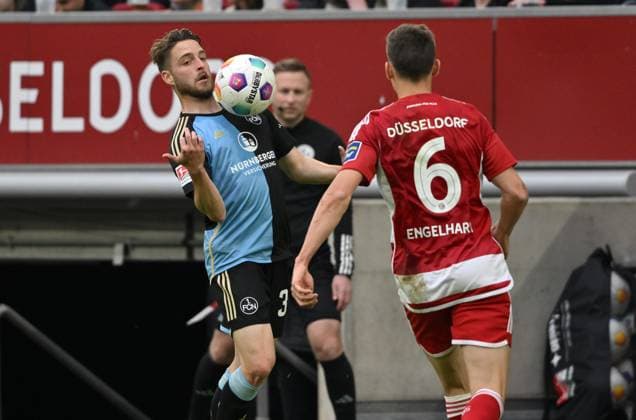 Lukas Schleimer 1 FC Nuernberg , Yannik Engelhardt Fortuna Duesseldorf , v li 03 05 2024, Soccer 2 Bundesliga, 32 Matchday, Season 2023 2024 Fortuna Düsseldorf 1 FC Nürnberg 3 1 Düsseldorf Nordrhein Westfalen Germany Team2