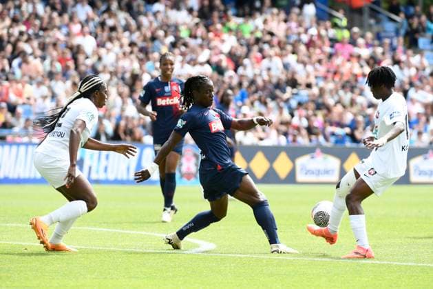 Tabitha CHAWINGA (PSG) lors de la finale de la Coupe de France FÃ minine 2024 opposant le Paris Saint Germain au FC Fleury 91 au Stade de la Mosson, a Montpellier le 4 mai 2024. FOOTBALL : PSG vs. FC Fleury 91 - Finale Coupe de France Feminine - 04 05 2024 ValentinaClaret Panoramic 