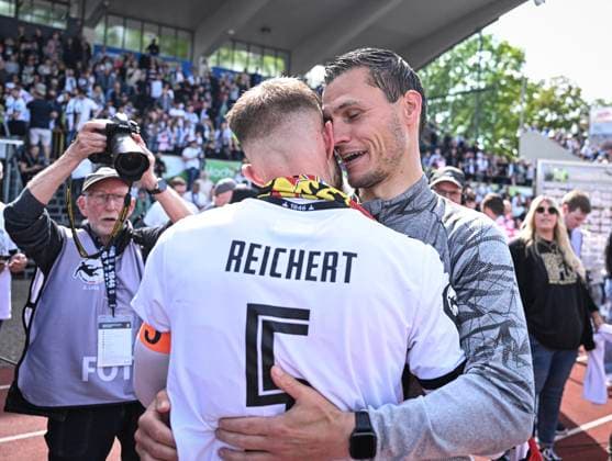 Soccer 3 Liga 2023 2024 04 05 2024 SSV Ulm FC Viktoria Koeln JUBILEE at SSV Ulm, promotion to the 2 Bundesliga Coach Thomas Woerle right hugs Johannes Reichert left