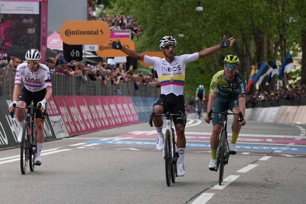 Jhonatan Narvaez siegt vor Tadej Pogacar und Maximilian Schachmann Radsport, Giro d Italia, 1. Etappe Photo by Gian Mattia D Alberto Lapresse)  Copyright: xGianxMattiaxD Albertox xLaPressex