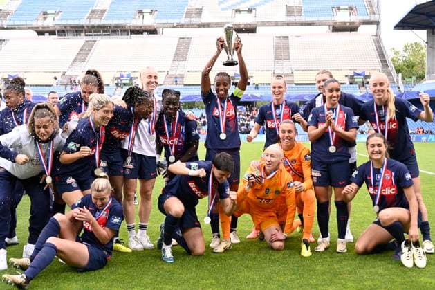 PSG vainqueures de la finale de la Coupe de France FÃ minine 2024 opposant le Paris Saint Germain au FC Fleury 91 au Stade de la Mosson, a Montpellier le 4 mai 2024. FOOTBALL : PSG vs. FC Fleury 91 - Finale Coupe de France Feminine - 04 05 2024 ValentinaClaret Panoramic 