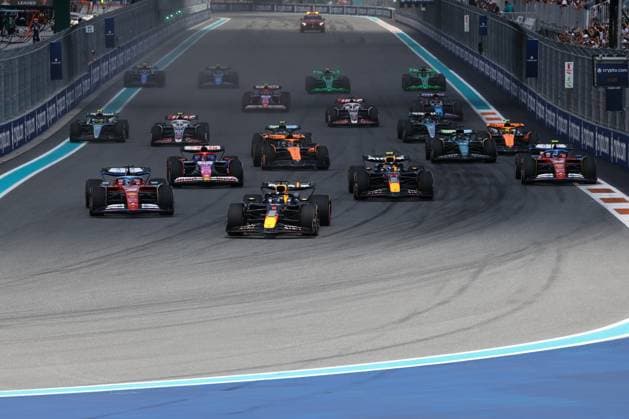 F1 Miami Grand Prix 2024 Sprint Start of Sprint ahead of the Formula 1 Miami Grand Prix at Miami International Autodrome in Miami, United States on May 4, 2024. Miami United States  Copyright: xJakubxPorzyckix originalFilename:porzycki-f1miamig240504_npf9s.jpg