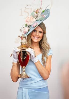 LOUISVILLE, KY - MAY 04: Susanne Blackinton-Juaire, designer of the 2024 Kentucky Derby trophy, walks the red carpet before the 150th running of the Kentucky Derby on May 4, 2024, at Churchill Downs in Louisville, Ky. (Photo by Jeff Moreland Icon Sportswire) HORSE RACING: MAY 04 Kentucky Derby EDITORIAL USE ONLY Icon168240504009