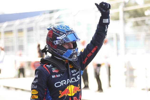 VERSTAPPEN Max (ned), Red Bull Racing RB20, portrait during the Formula 1 Crypto.com Miami Grand Prix 2024, 6th round of the 2024 Formula One World Championship, WM, Weltmeisterschaft from May 3 to 5, 2024 on the Miami International Autodrome, in Miami, United States of America - F1 - MIAMI GRAND PRIX 2024 DPPI Panoramic  240504_R06_MIAMI_DP_EA017781_1