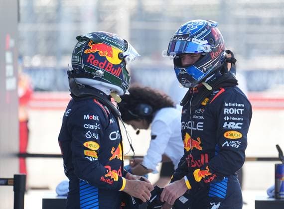 04 05 2024, Miami International Autodrome, Miami, Formula 1 Crypto com Miami Grand Prix,pictured Max Verstappen NLD , Oracle Red Bull Racing, Sergio Perez MEX , Oracle Red Bull Racing Defodi 506 20240504 hbr 4794 Defodi-506