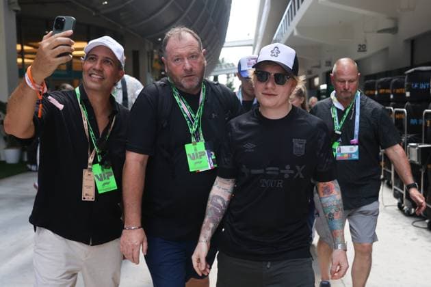 F1 Miami Grand Prix 2024 Qualifying Ed Sheeran before qualifying ahead of the Formula 1 Miami Grand Prix at Miami International Autodrome in Miami, United States on May 4, 2024. Miami United States  Copyright: xJakubxPorzyckix originalFilename:porzycki-f1miamig240504_npruV.jpg