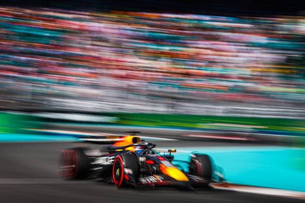 01 VERSTAPPEN Max (nld), Red Bull Racing RB20, action during the Formula 1 Crypto.com Miami Grand Prix 2024, 6th round of the 2024 Formula One World Championship, WM, Weltmeisterschaft from May 3 to 5, 2024 on the Miami International Autodrome, in Miami, United States of America - F1 - MIAMI GRAND PRIX 2024 DPPI Panoramic  240504_R06_MIAMI_DP_AV3_8797