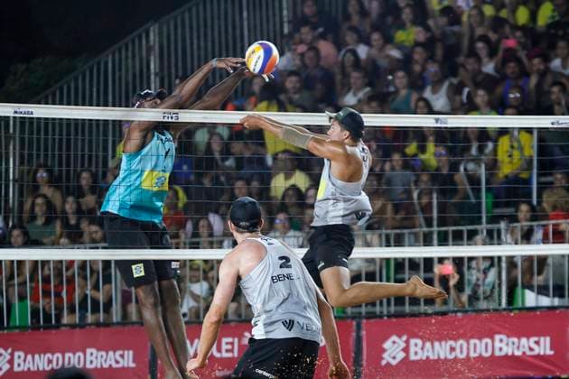 Beach volleyball, Beachvolleyball World Circuit, Brasilia BRASILIA (DF),05 04 2024- VOLLEY CIRCUIT WORLD, Beach Volleyball Match between Brazil x USA, valid for the World Volleyball Circuit, held in the city of Brasilia, on the afternoon of this Saturday, May 4, 2024 . (Foto: Wallace Martins Thenews2 imago images) SPO  Copyright: xWallacexMartinsx