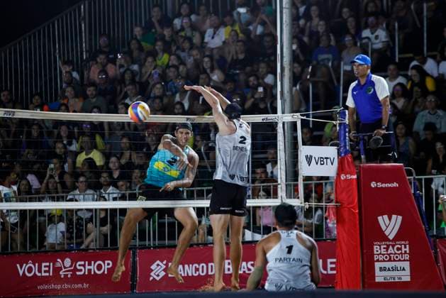 Beach volleyball, Beachvolleyball World Circuit, Brasilia BRASILIA (DF),05 04 2024- VOLLEY CIRCUIT WORLD, Beach Volleyball Match between Brazil x USA, valid for the World Volleyball Circuit, held in the city of Brasilia, on the afternoon of this Saturday, May 4, 2024 . (Foto: Wallace Martins Thenews2 imago images) SPO  Copyright: xWallacexMartinsx