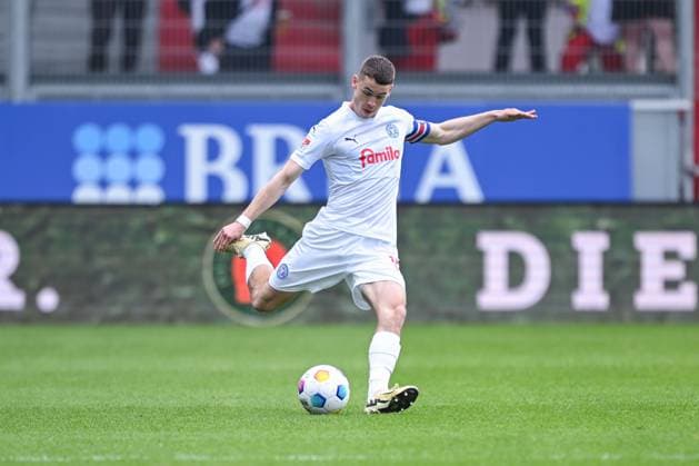 05 05 2024, Soccer, 2 Bundesliga, 32 Matchday Season 2023 2024, SV Wehen Wiesbaden Holstein Kiel, Philipp Sander Holstein Kiel xRHR PHOTO TKx Copyright: RHR-FOTOx RHR-FOTO TK